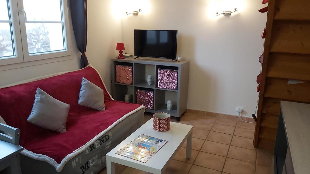 L'Appartement De L'Eglise แซ็งต์-มารี-เดอ-ลา-แมร์ ภายนอก รูปภาพ